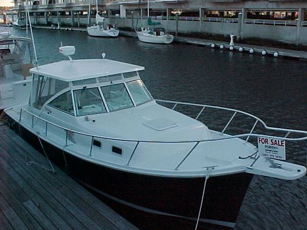 Starboard view Bow to Stern