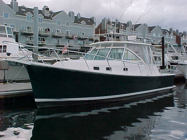 Port view Bow to Stern