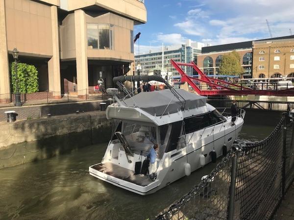 2010 Sealine F46