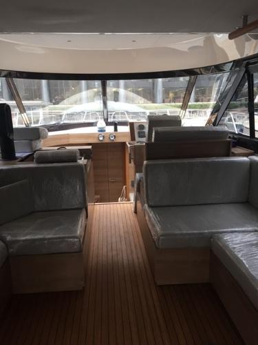 2010 Sealine F46