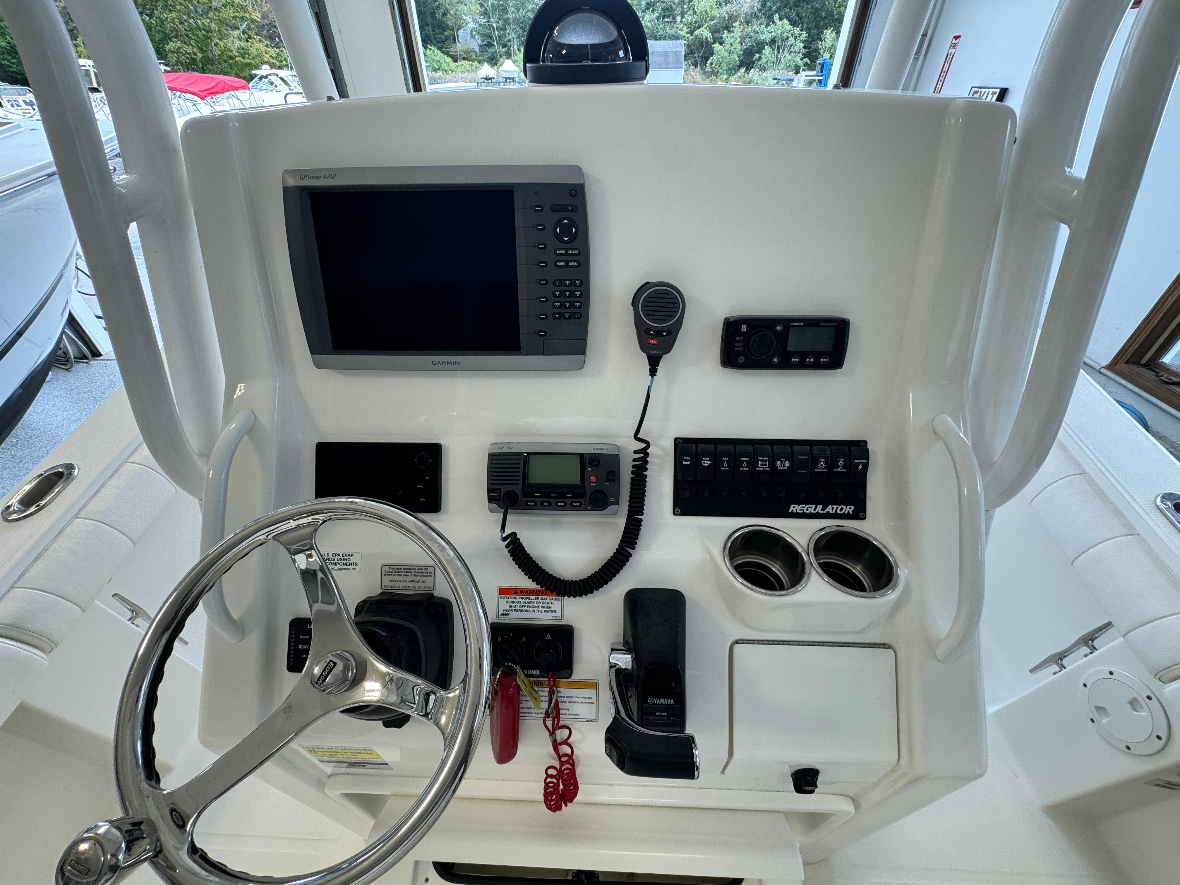 2012 Regulator 24 Forward Seating Photo