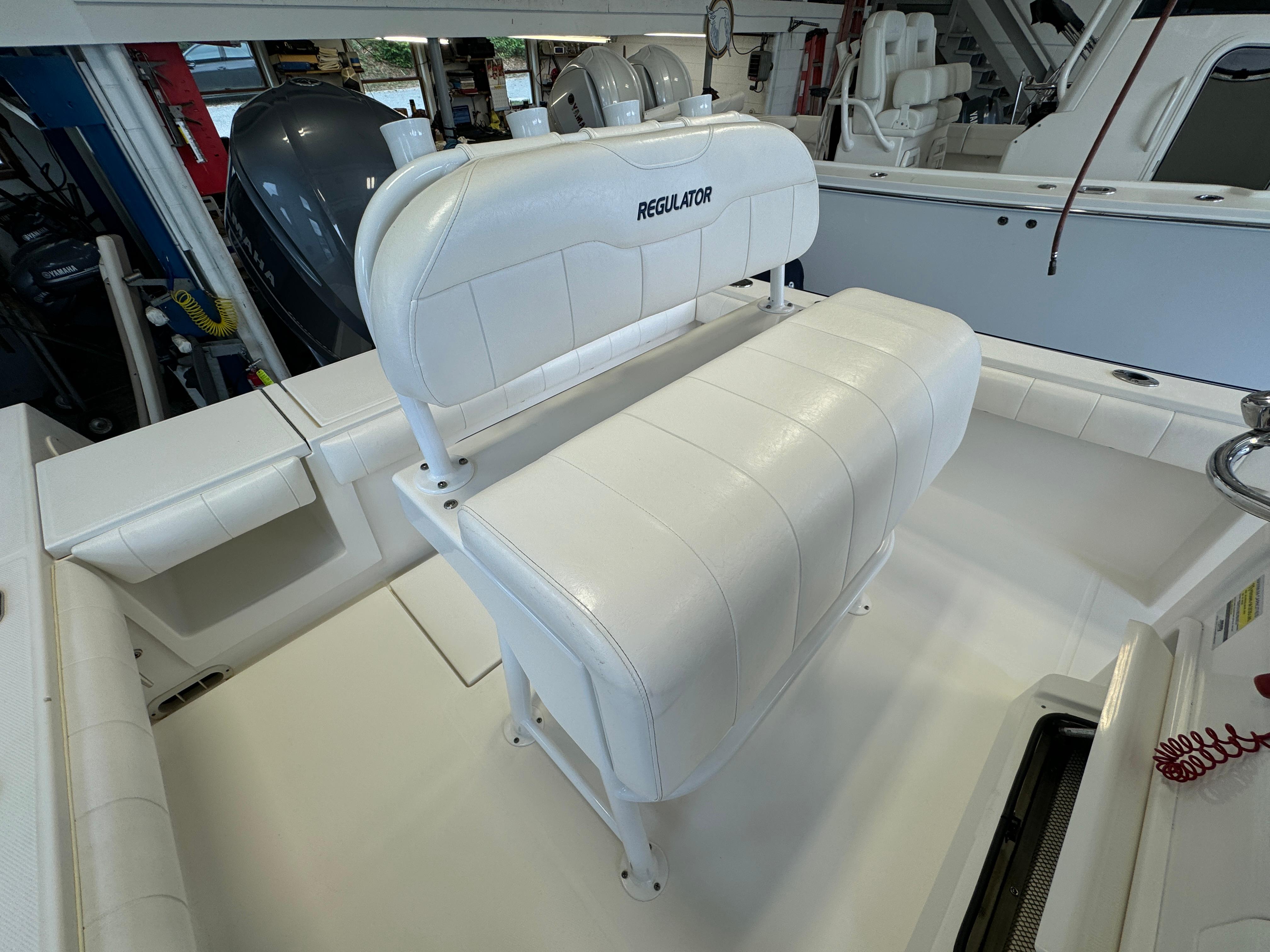 2012 Regulator 24 Forward Seating Photo