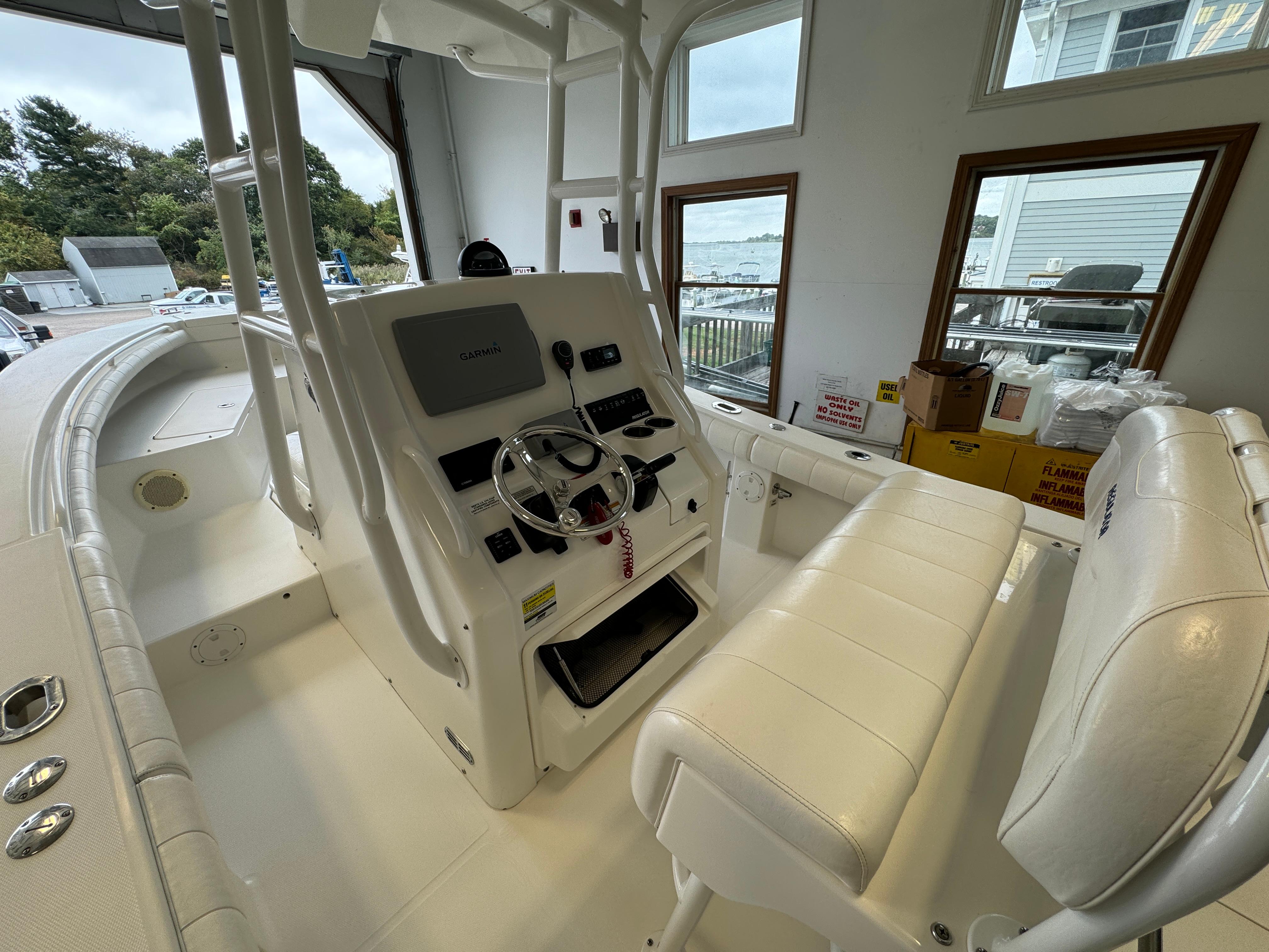 2012 Regulator 24 Forward Seating Photo