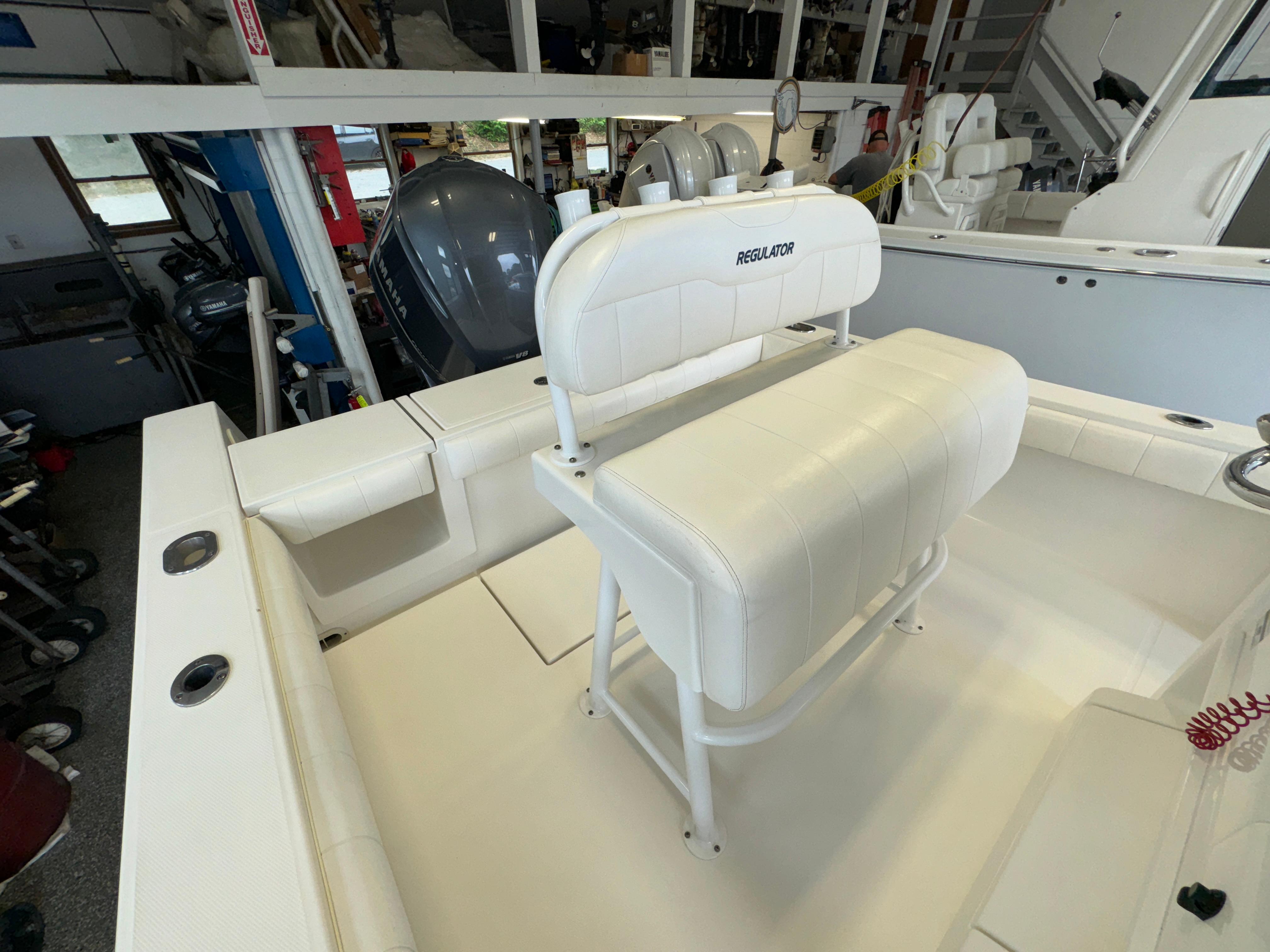 2012 Regulator 24 Forward Seating Photo