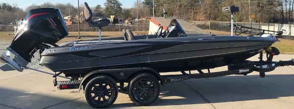 2021 Triton boat for sale, model of the boat is 19 TRX Patriot & Image # 2 of 15