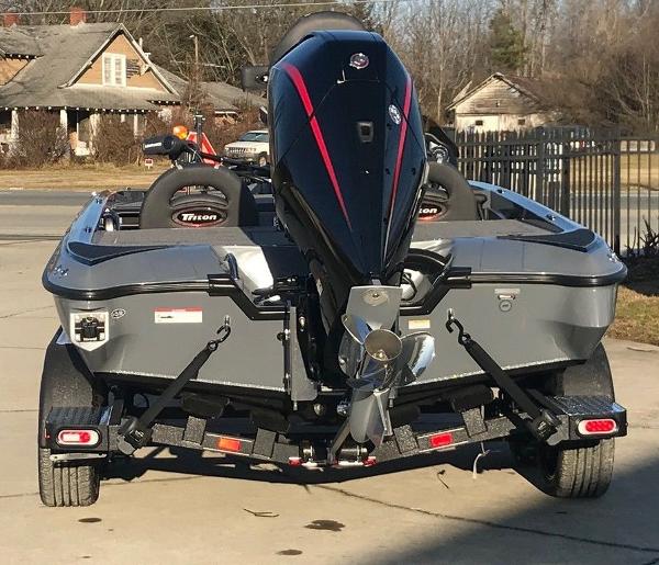2021 Triton boat for sale, model of the boat is 19 TRX Patriot & Image # 4 of 15