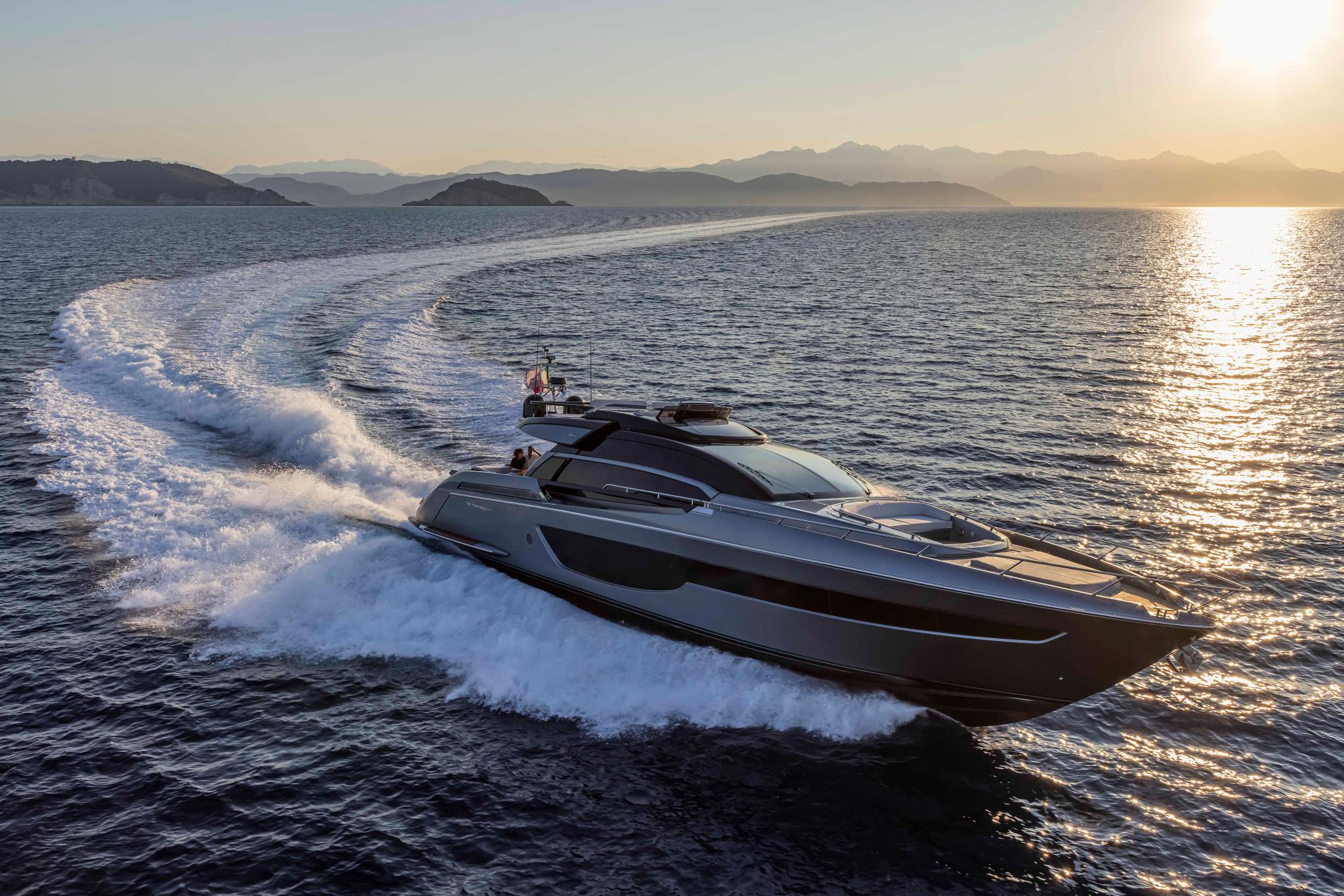 riva yacht napoli