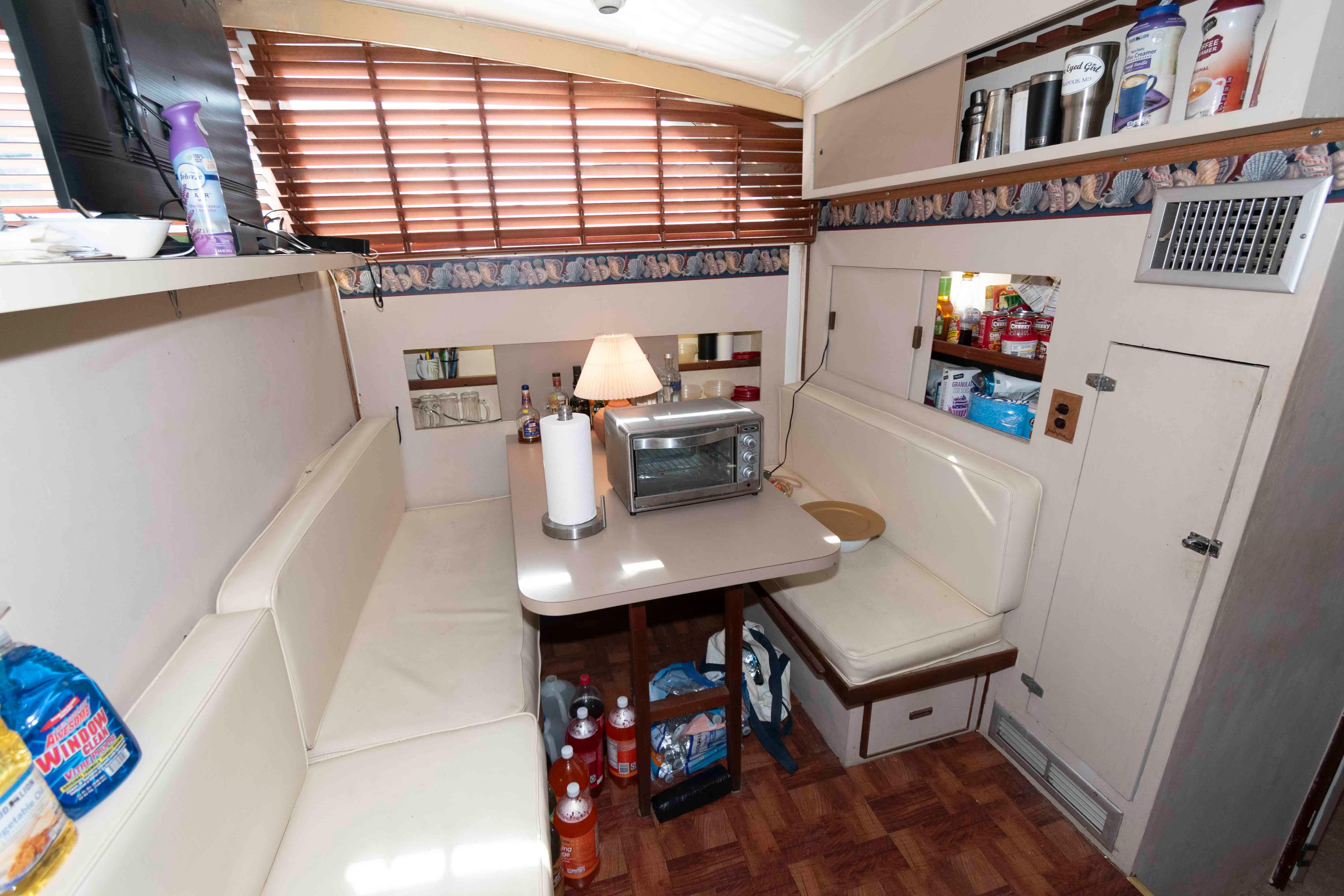 Knot 10 Yacht Sales Knot 10 Yacht Sales