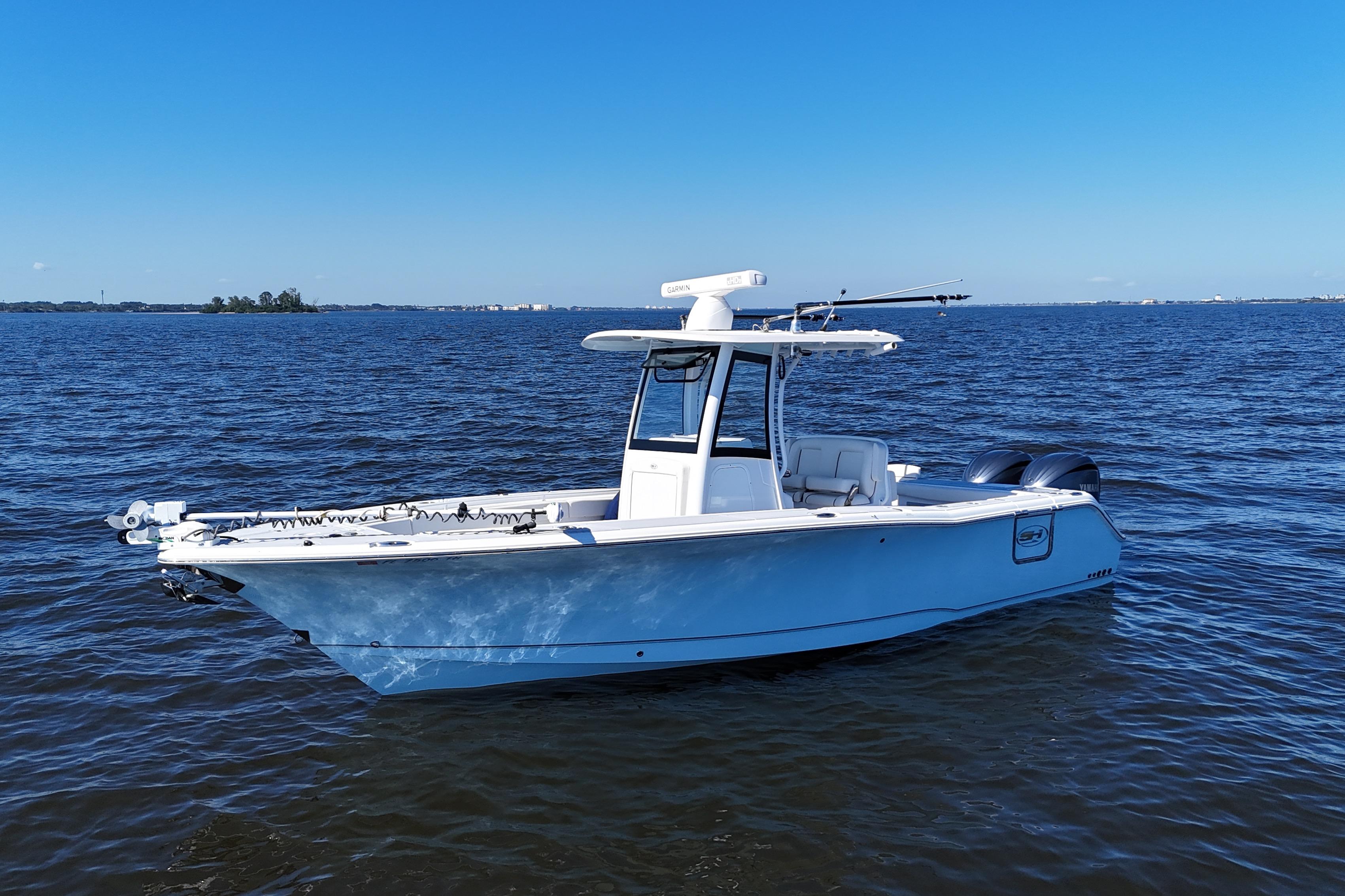 2022 Sea Hunt Gamefish 27