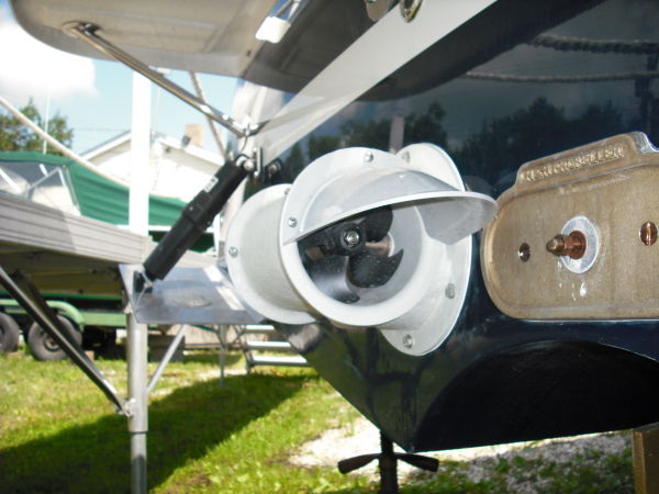 Stern thruster