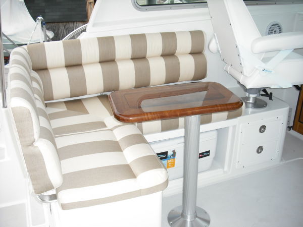 L-Settee