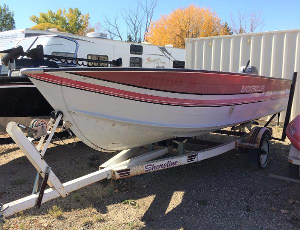 1988 Sylvan boat for sale, model of the boat is Backtroller & Image # 2 of 8