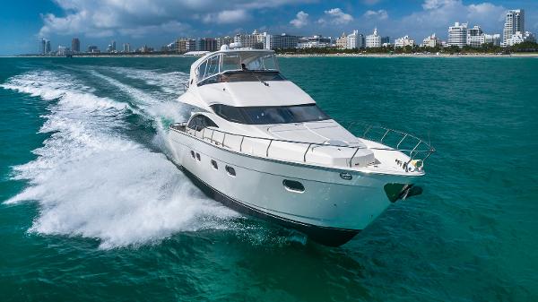 Photo of 2005 Marquis 60'