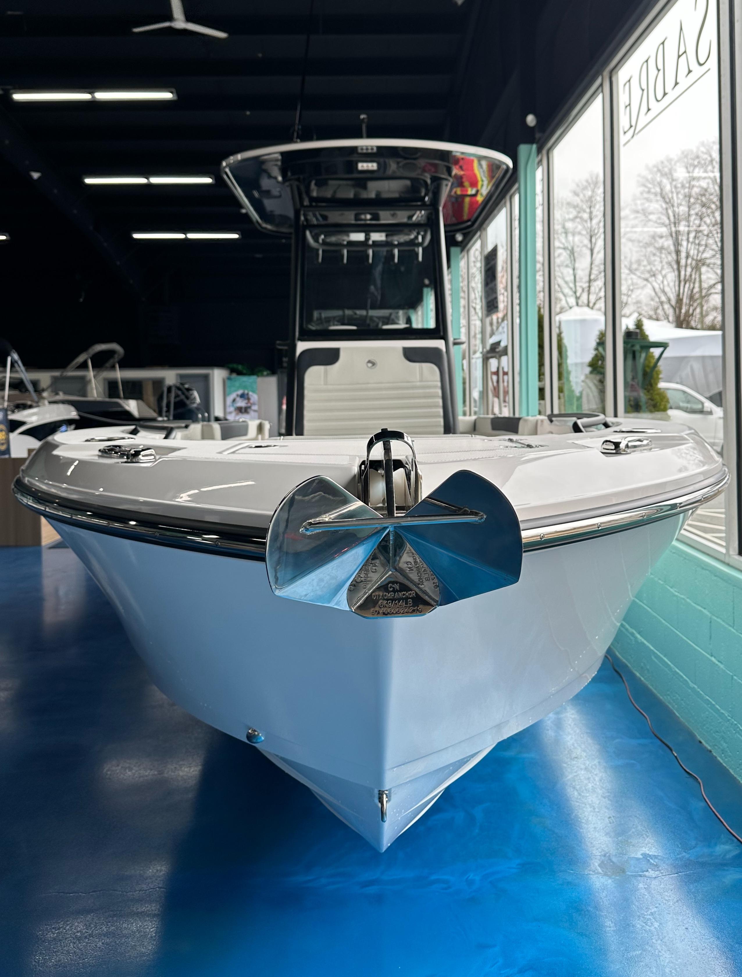2025 Edgewater 230CC Center Console-3