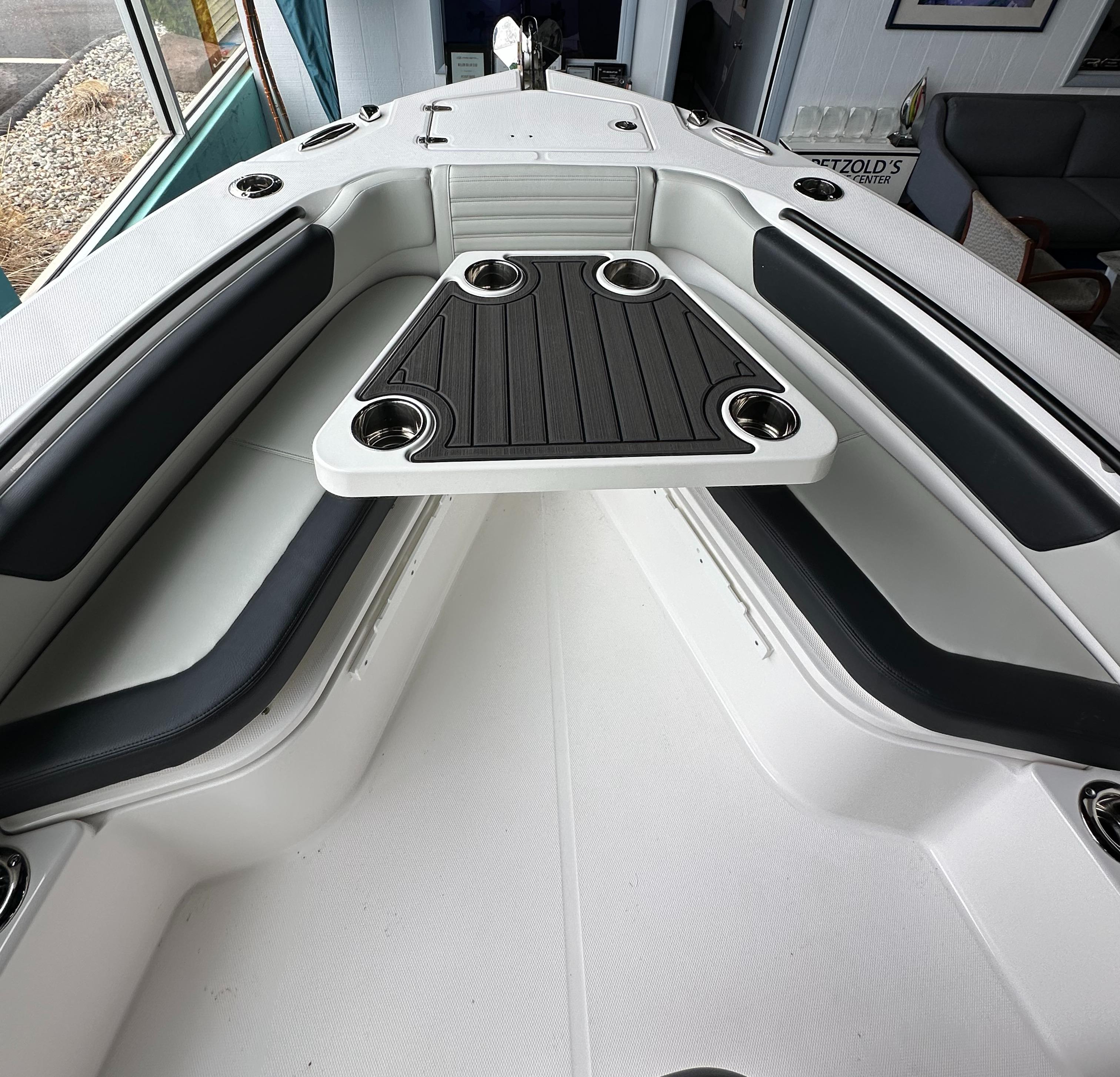 2025 Edgewater 230CC Center Console-23