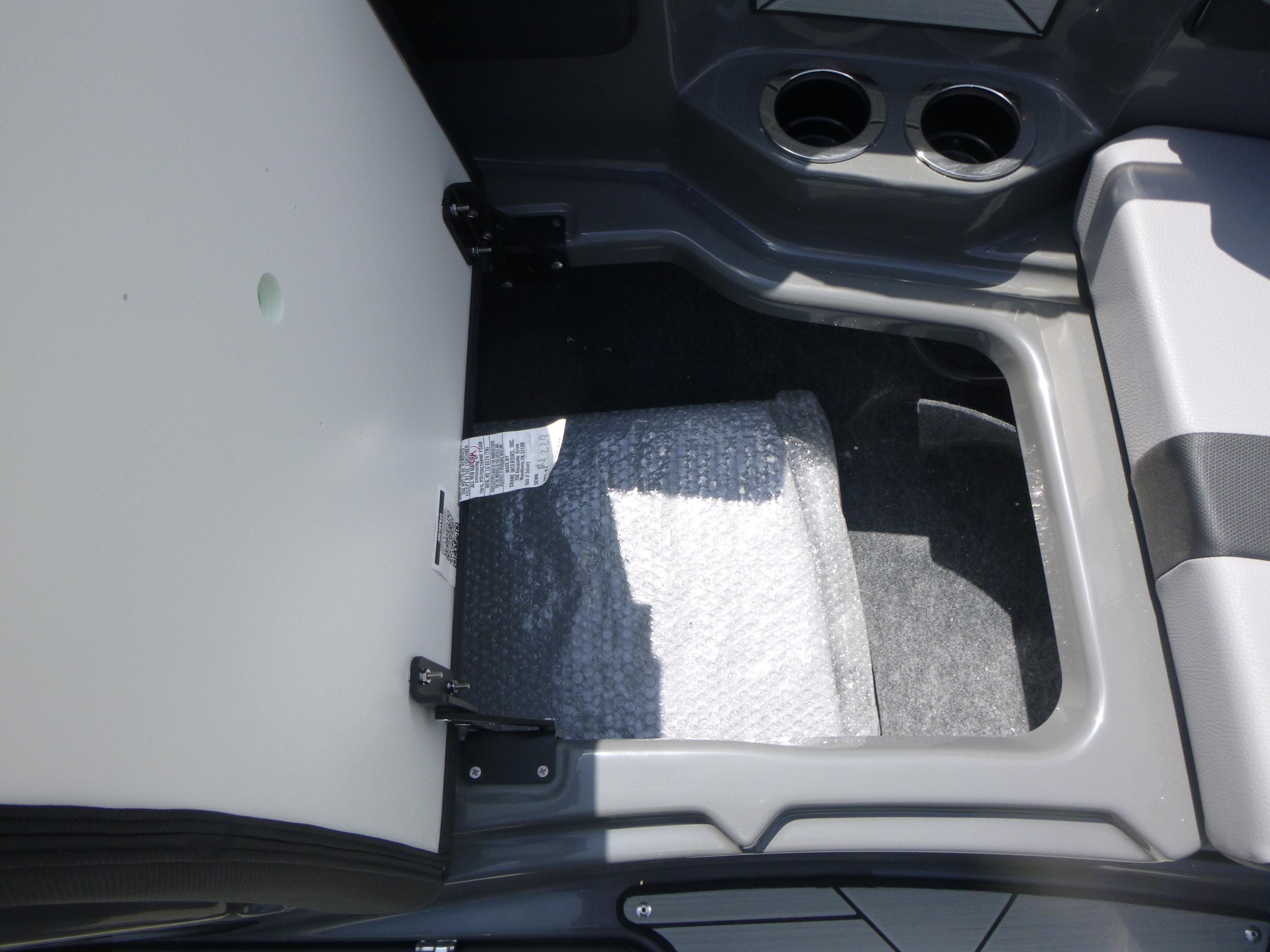 2025 Yamaha Boats 222XD Gallery