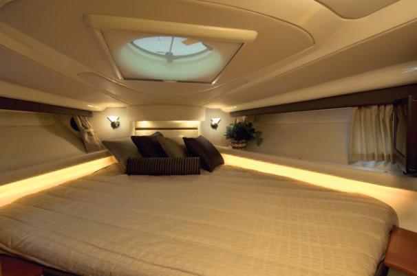 M 10536 WT Knot 10 Yacht Sales M 10536 WT Knot 10 Yacht Sales