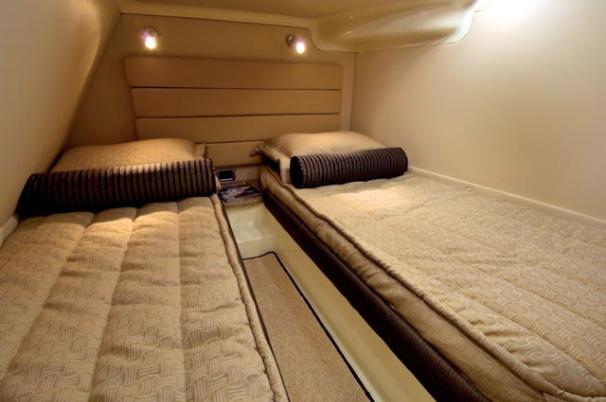 M 10536 WT Knot 10 Yacht Sales M 10536 WT Knot 10 Yacht Sales