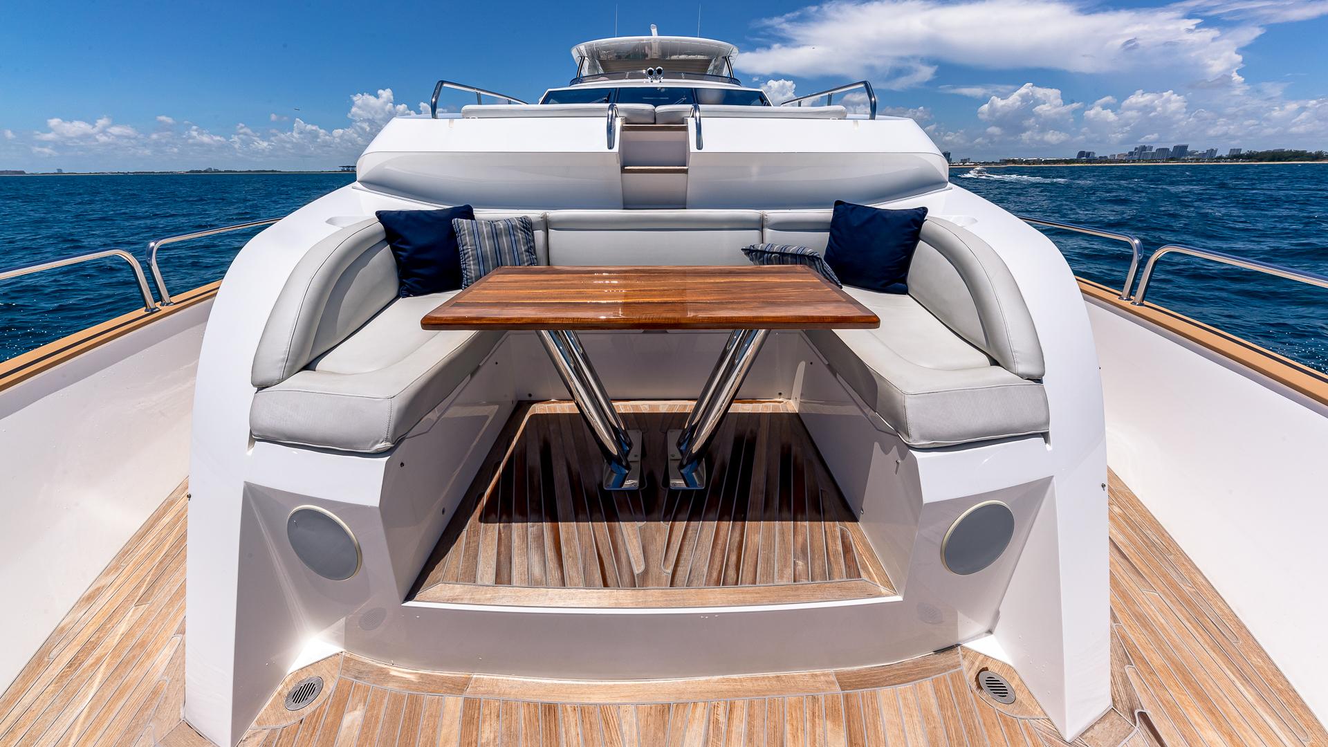 2018 Sunseeker 95 Yacht Mirracle