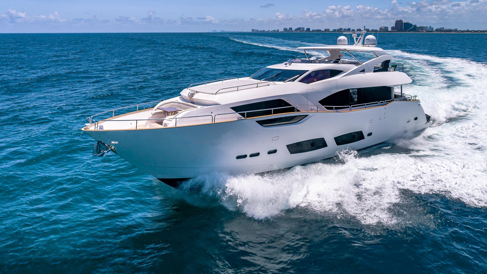 2018 Sunseeker 95 Yacht Mirracle