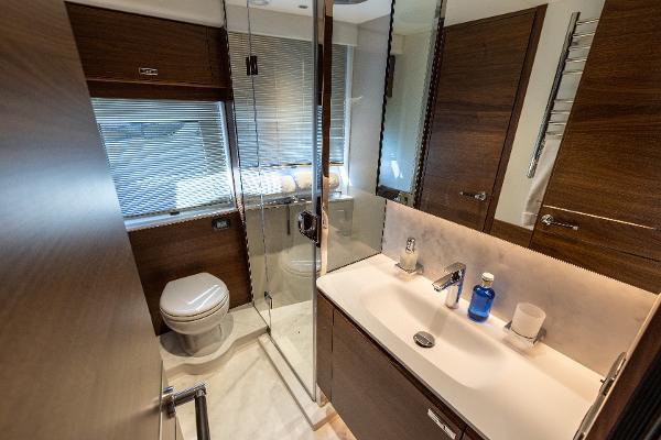 Princess Motor Yacht Sales - Used Princess Y72 - 1 Eighth Share