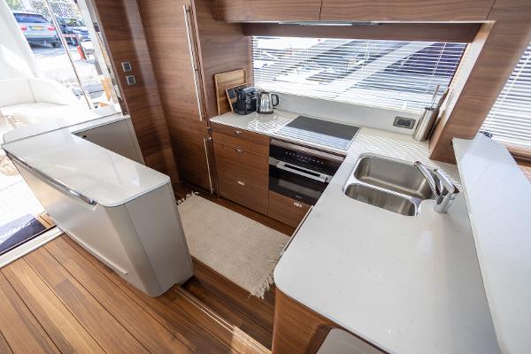 Princess Motor Yacht Sales - Used Princess Y72 - 1 Eighth Share
