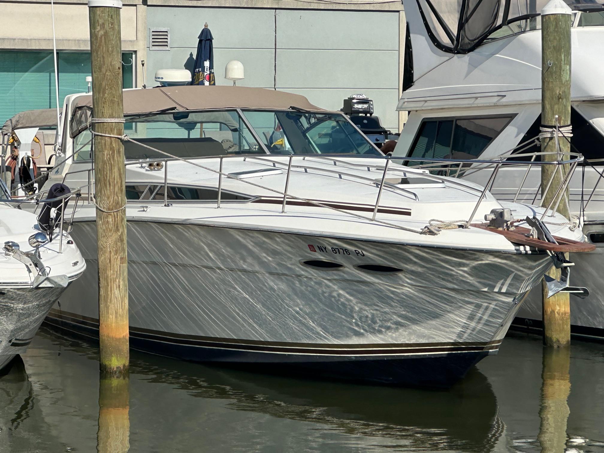 1986 Sea Ray 390 Express Cruiser