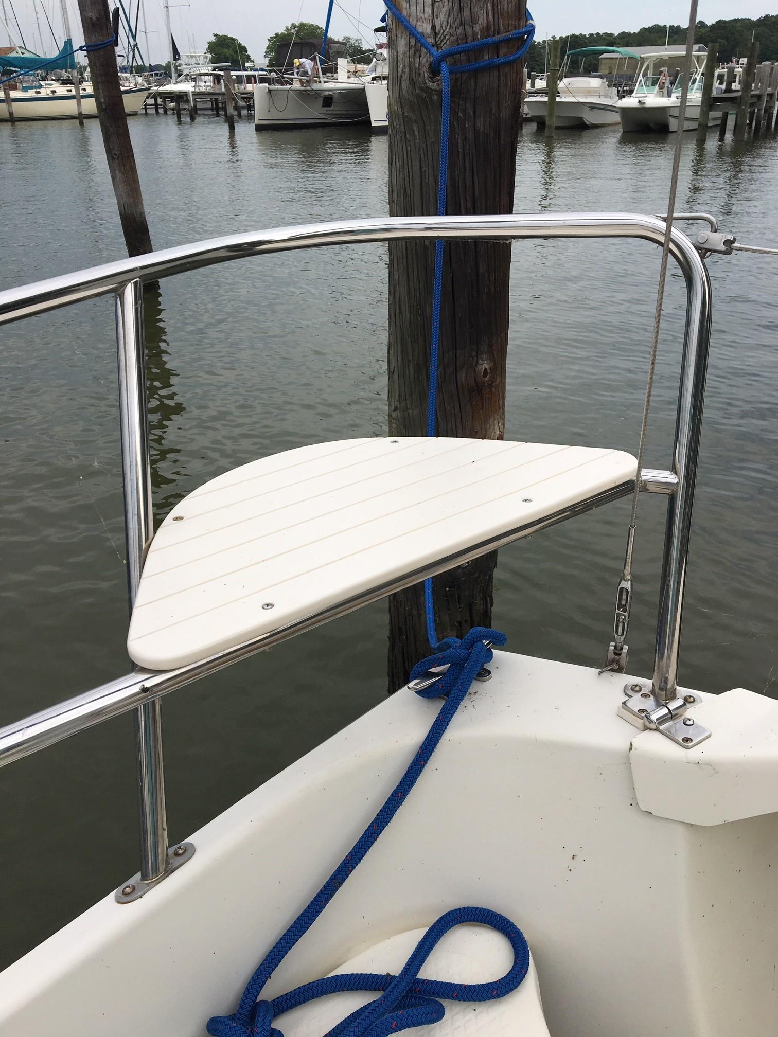 sailboat rail seats