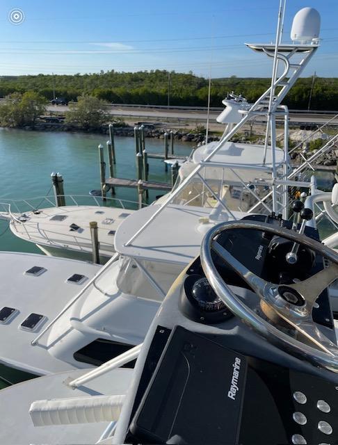 Striker-Sportfish 1990 -FL-US-9664471 | Thumbnail