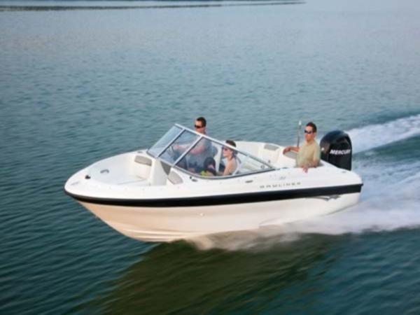 2012 Bayliner boat for sale, model of the boat is 180 Bowrider & Image # 1 of 1
