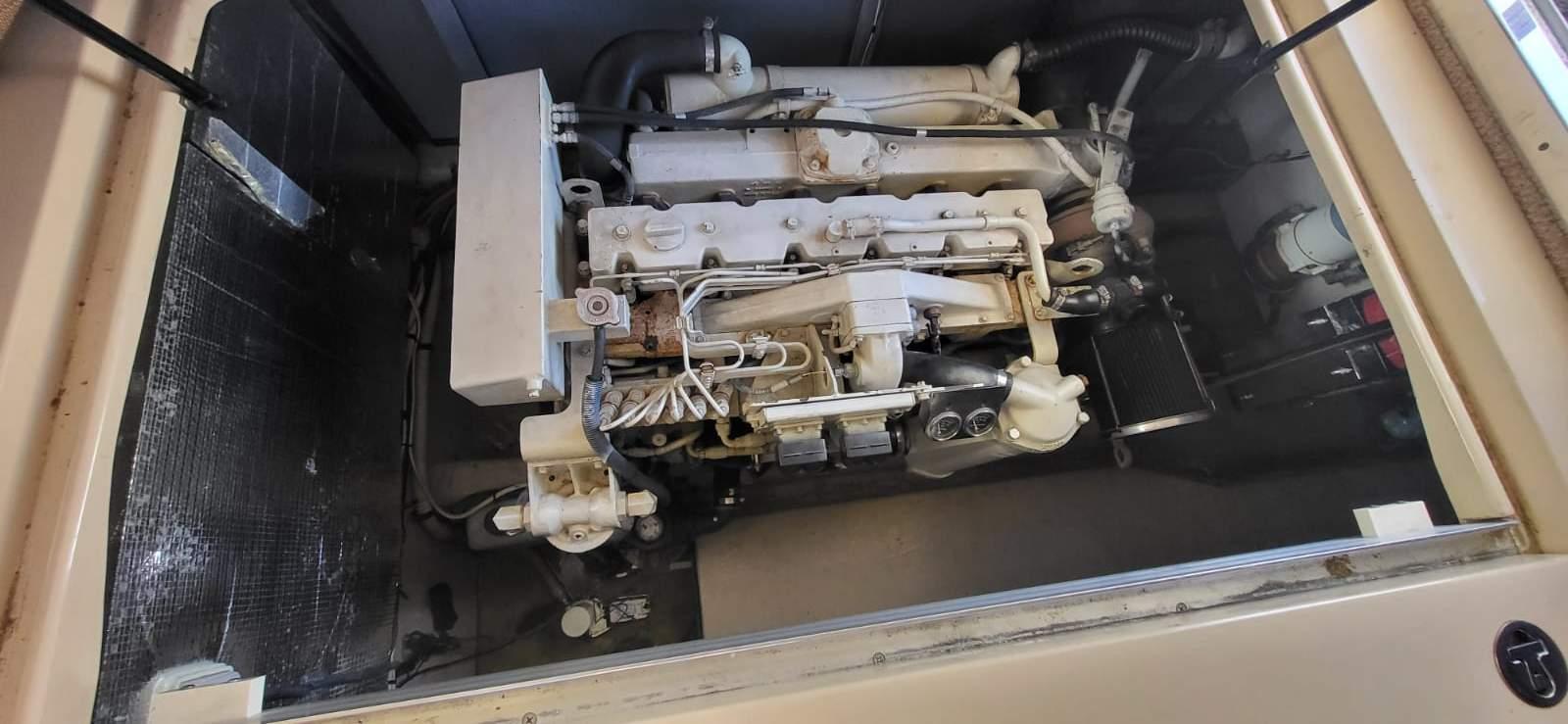 2005-searay-420-sedan-fly-power-9684477-20250215073239421-1_XLARGE