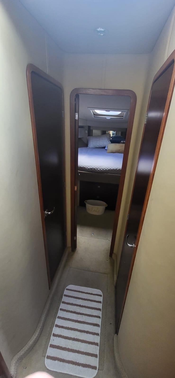 2005-searay-420-sedan-fly-power-9684477-20250215073329493-1_XLARGE