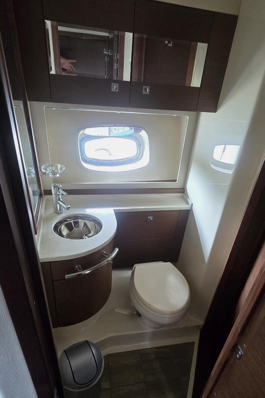 2012 Sea Ray 450 Sundancer