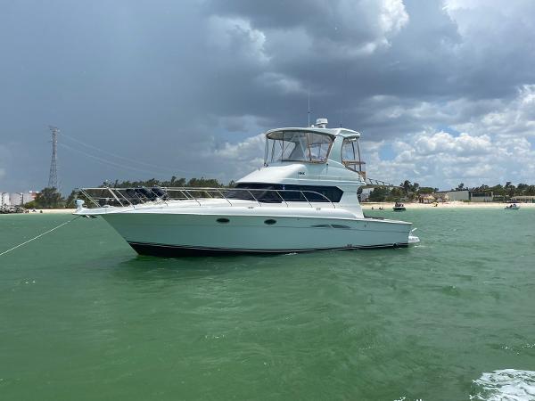 Photo of 2007 Silverton 45'