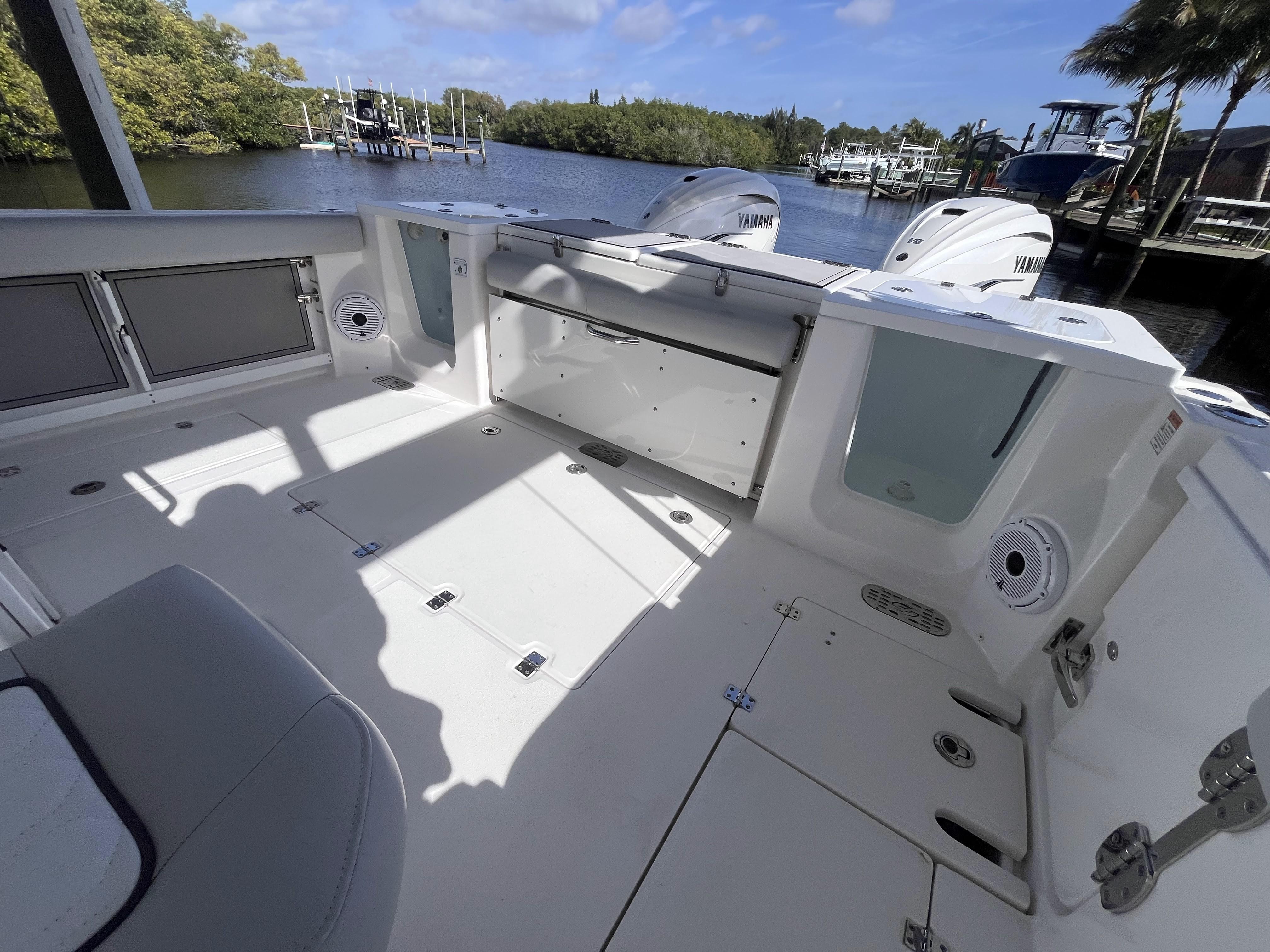 2021-sea-fox-368-commander-power-9834479-20250610203804394-1_XLARGE