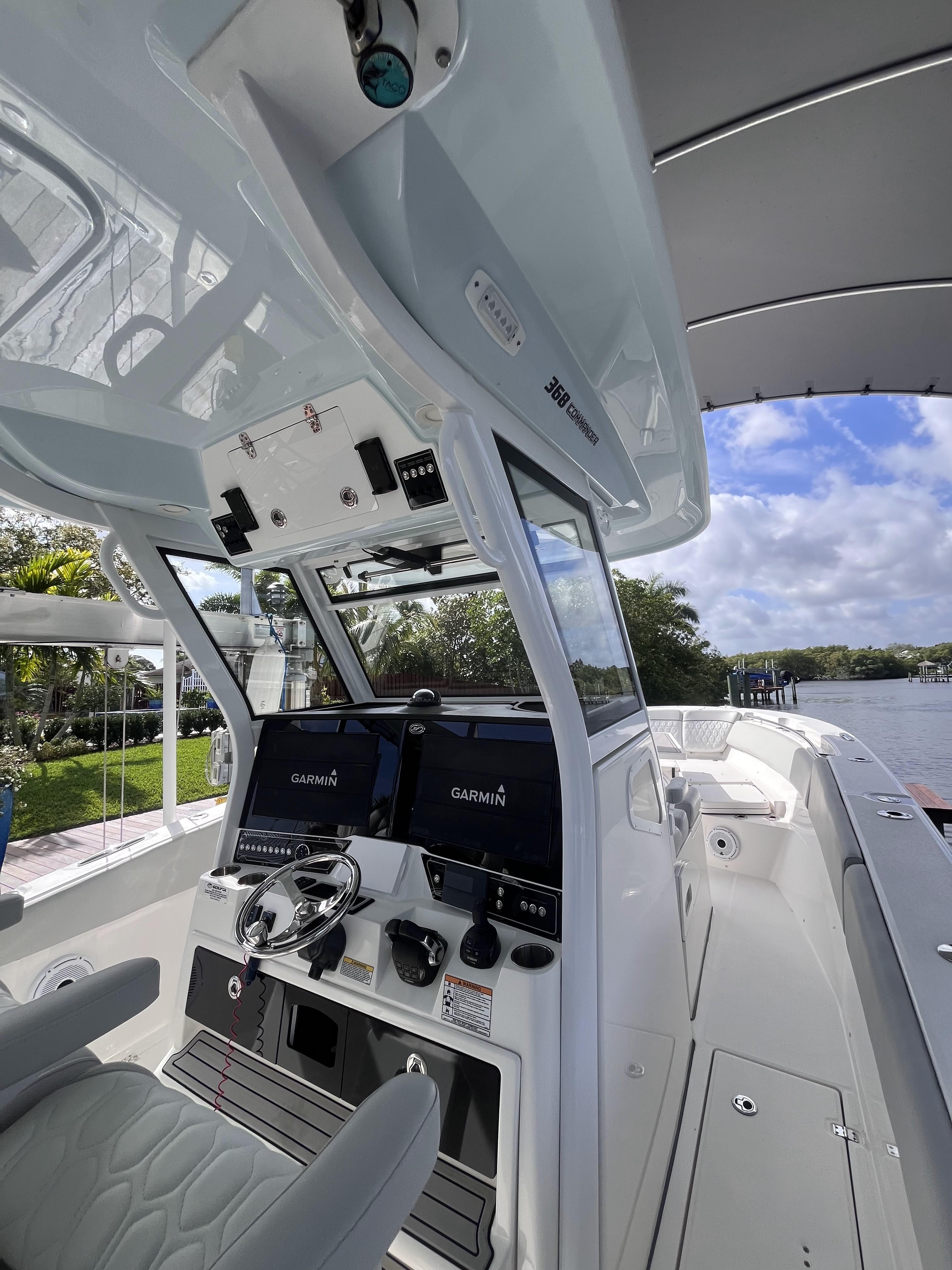 2021-sea-fox-368-commander-power-9834479-20250610203828403-1_XLARGE