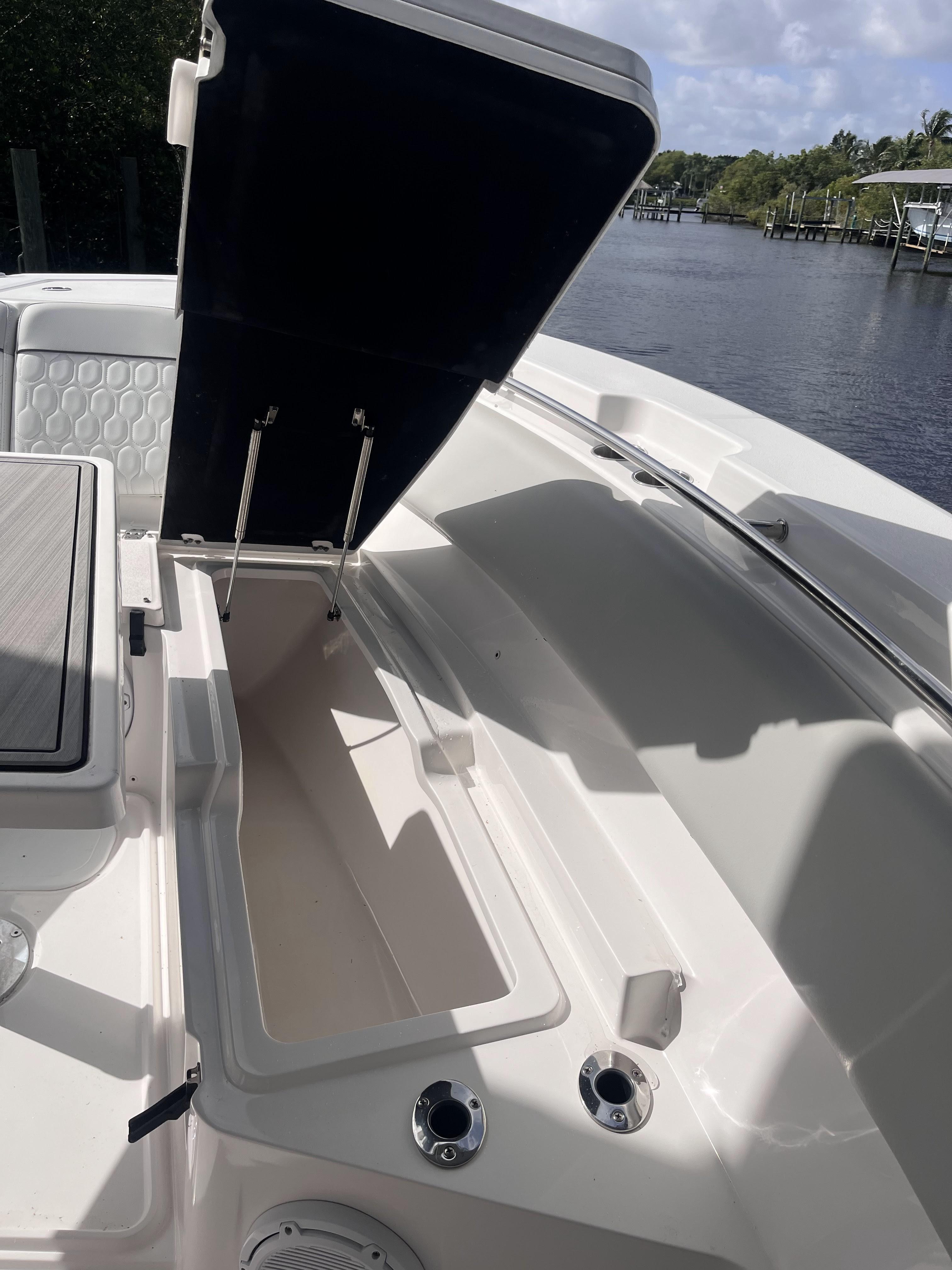 2021-sea-fox-368-commander-power-9834479-20250610203834466-1_XLARGE