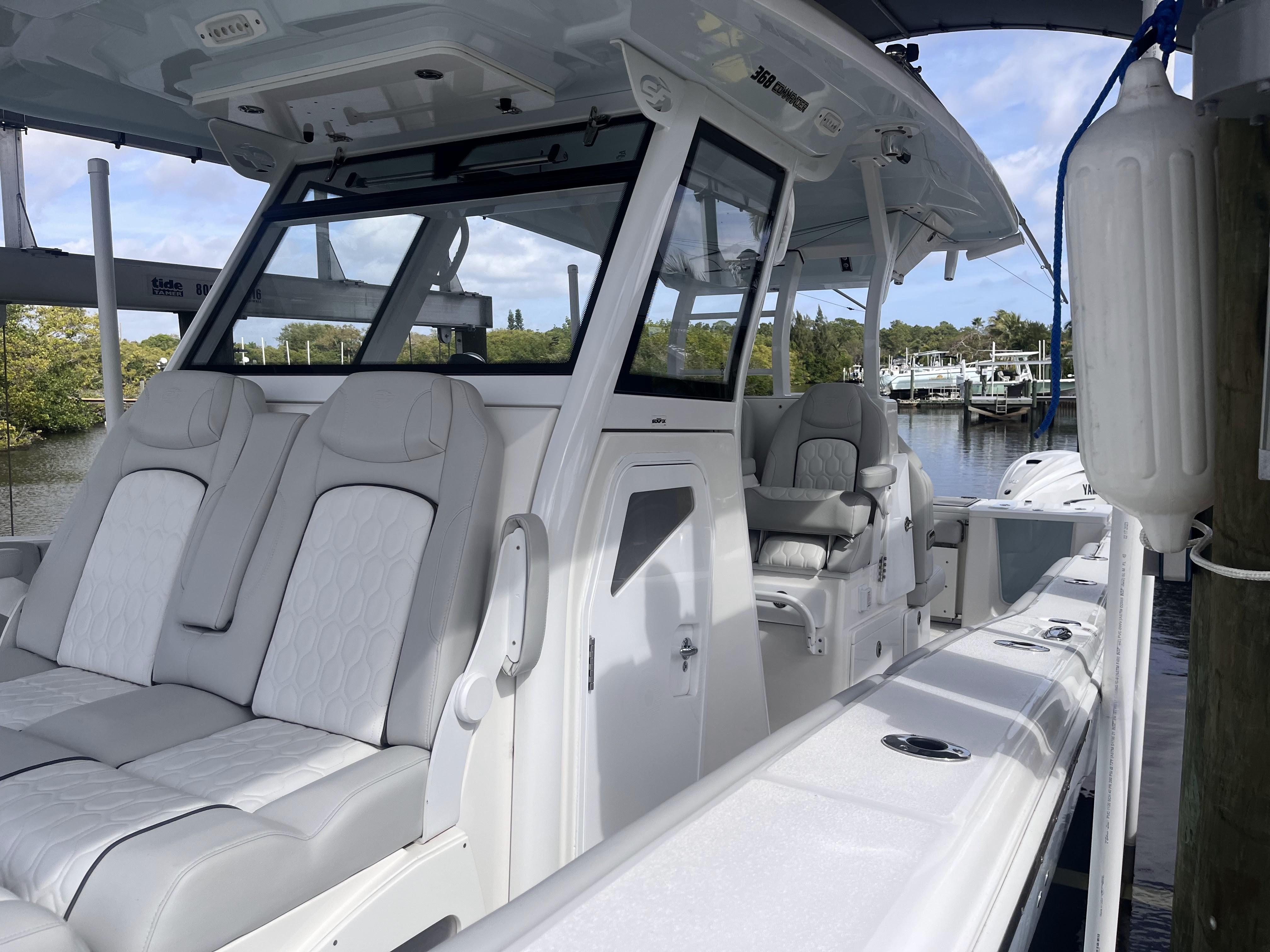 2021-sea-fox-368-commander-power-9834479-20250610203913688-1_XLARGE