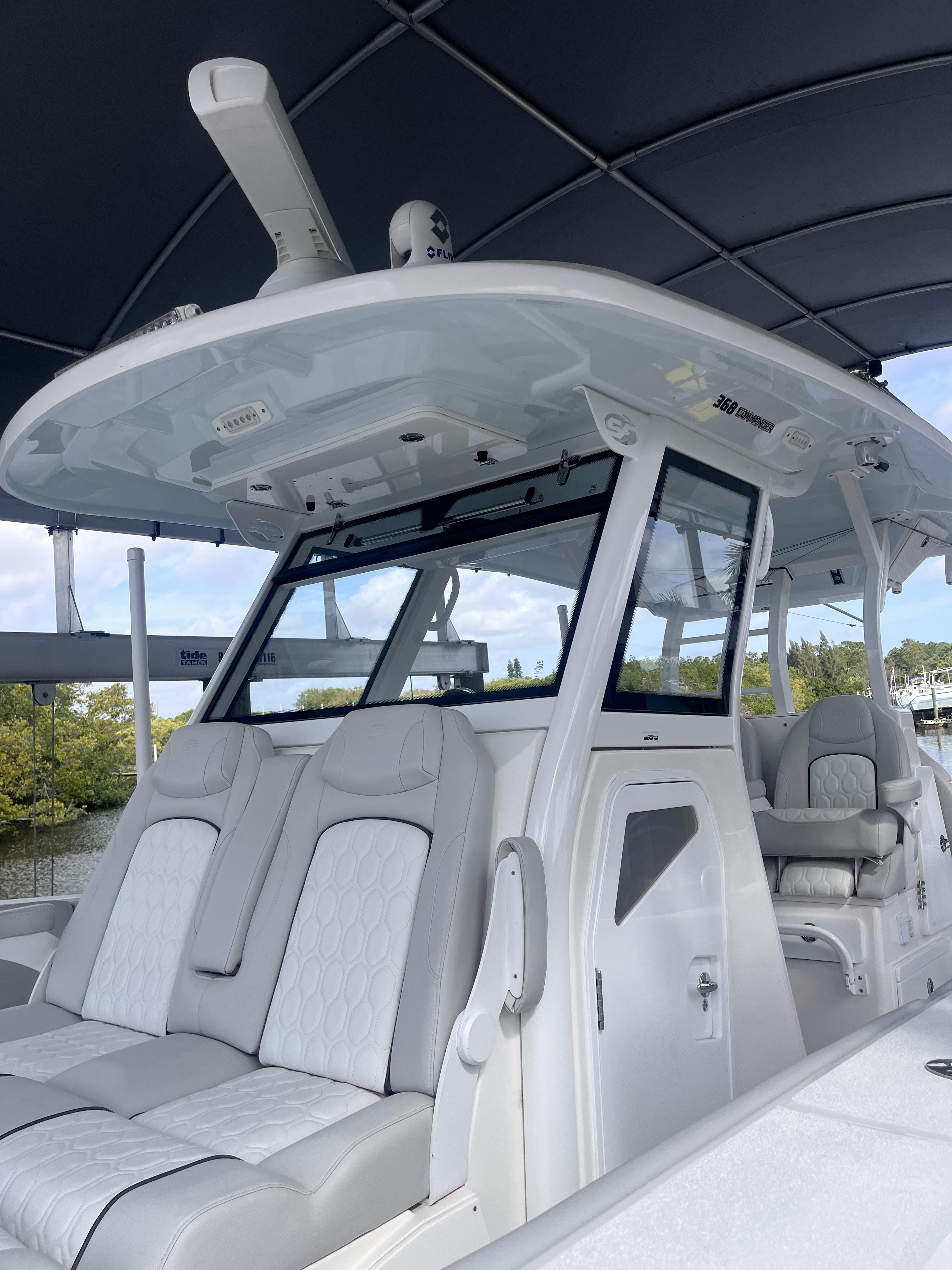 2021-sea-fox-368-commander-power-9834479-20250610203919682-1_XLARGE