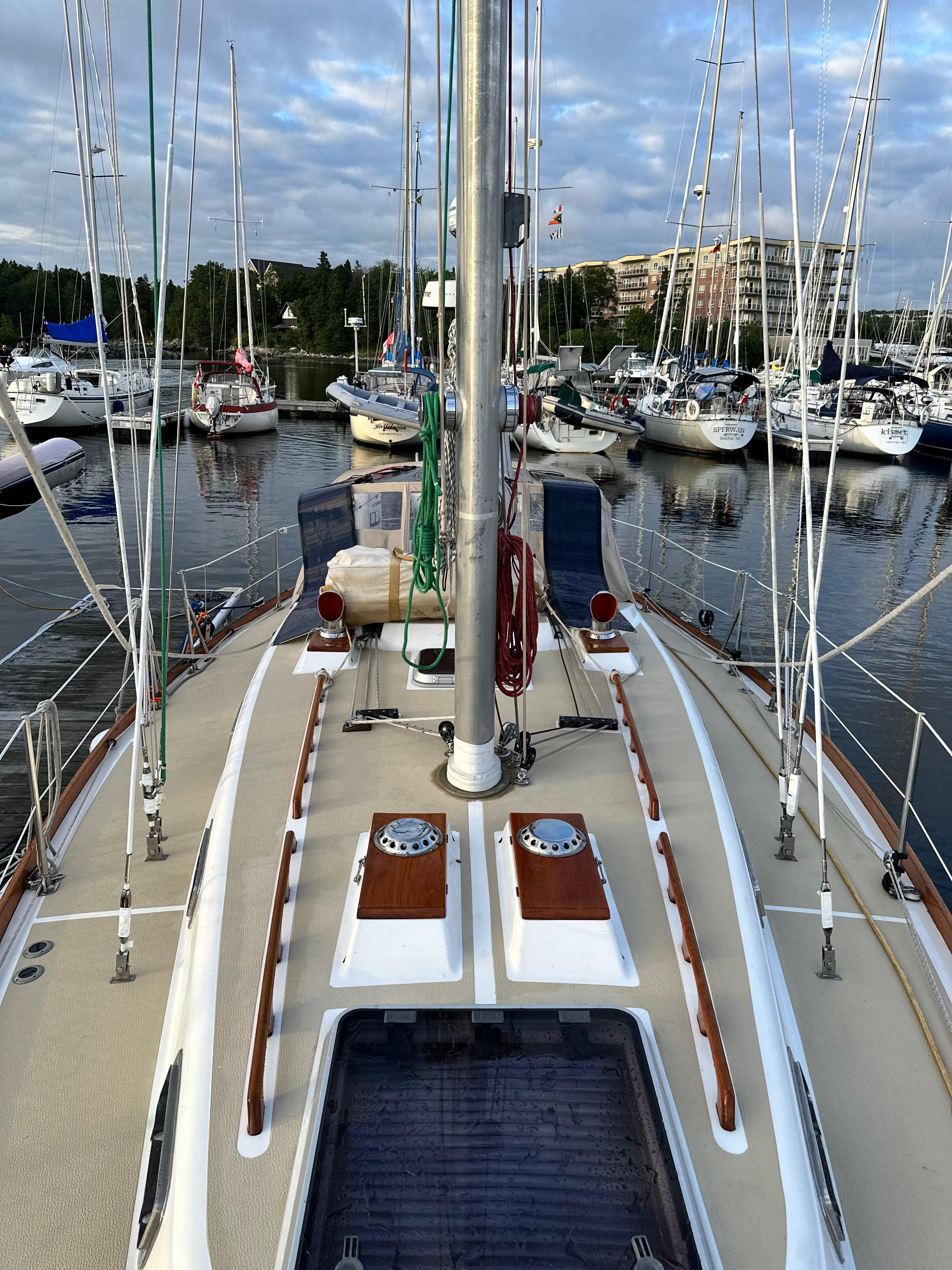 Newport RI Yacht Brokerage