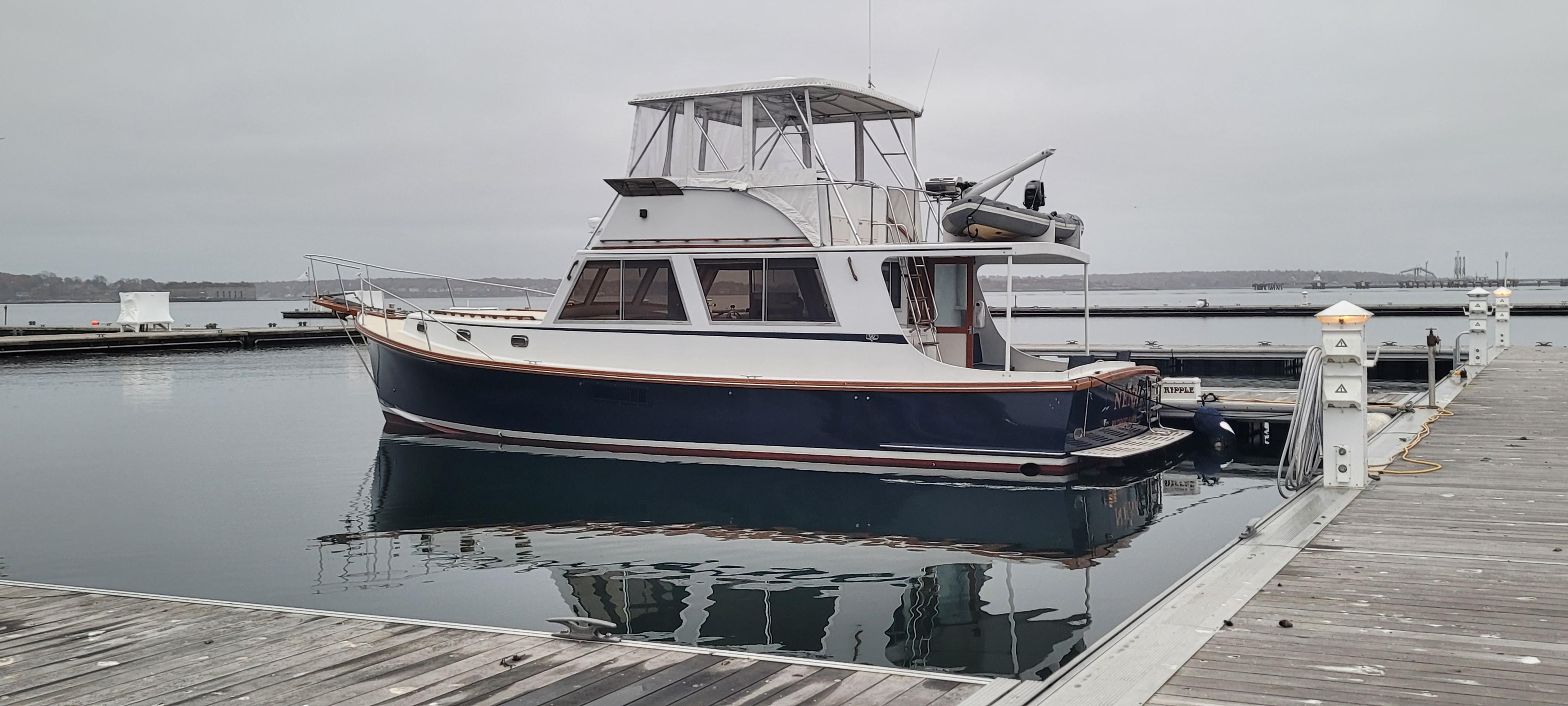 1989 Wilbur Duffy 42 Flybridge Cruiser NENA