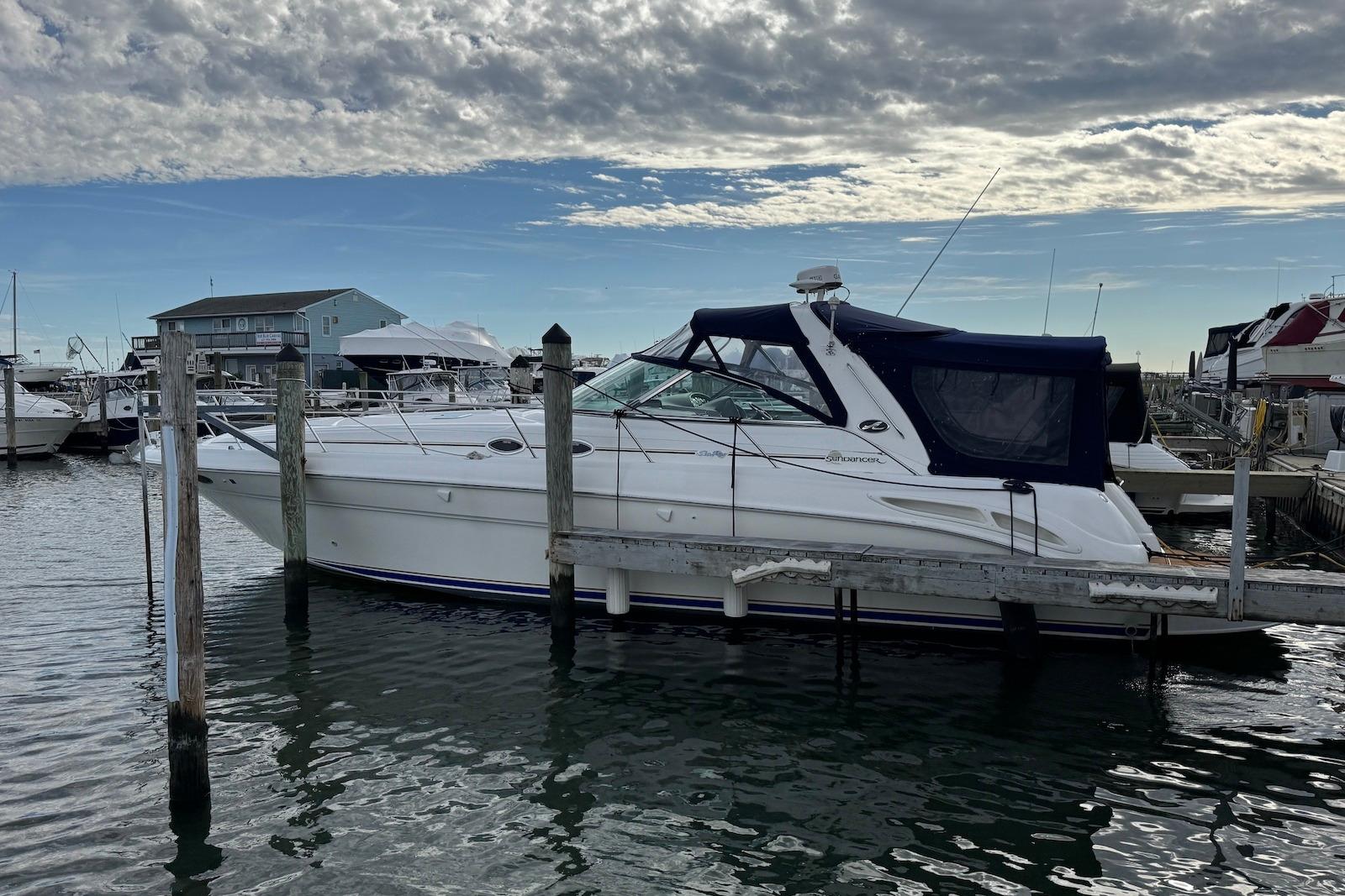 NY 10500 DW Knot 10 Yacht Sales NY 10500 DW Knot 10 Yacht Sales