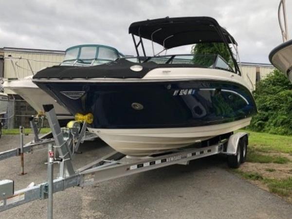 2015 Sea Ray boat for sale, model of the boat is 270 Sundeck & Image # 2 of 12