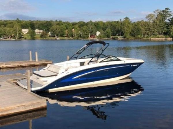2015 Sea Ray boat for sale, model of the boat is 270 Sundeck & Image # 1 of 12