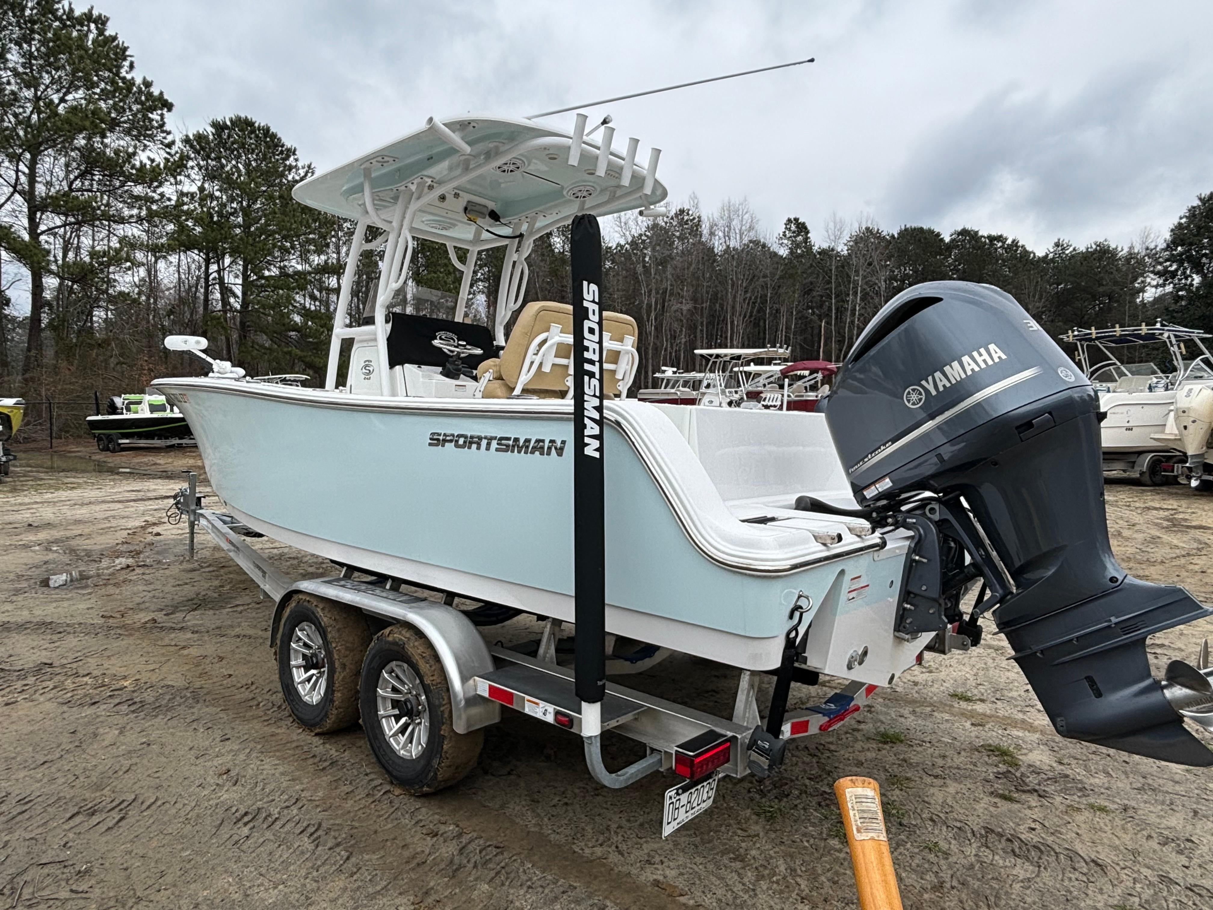 2021 Sportsman Open 242 Center Console