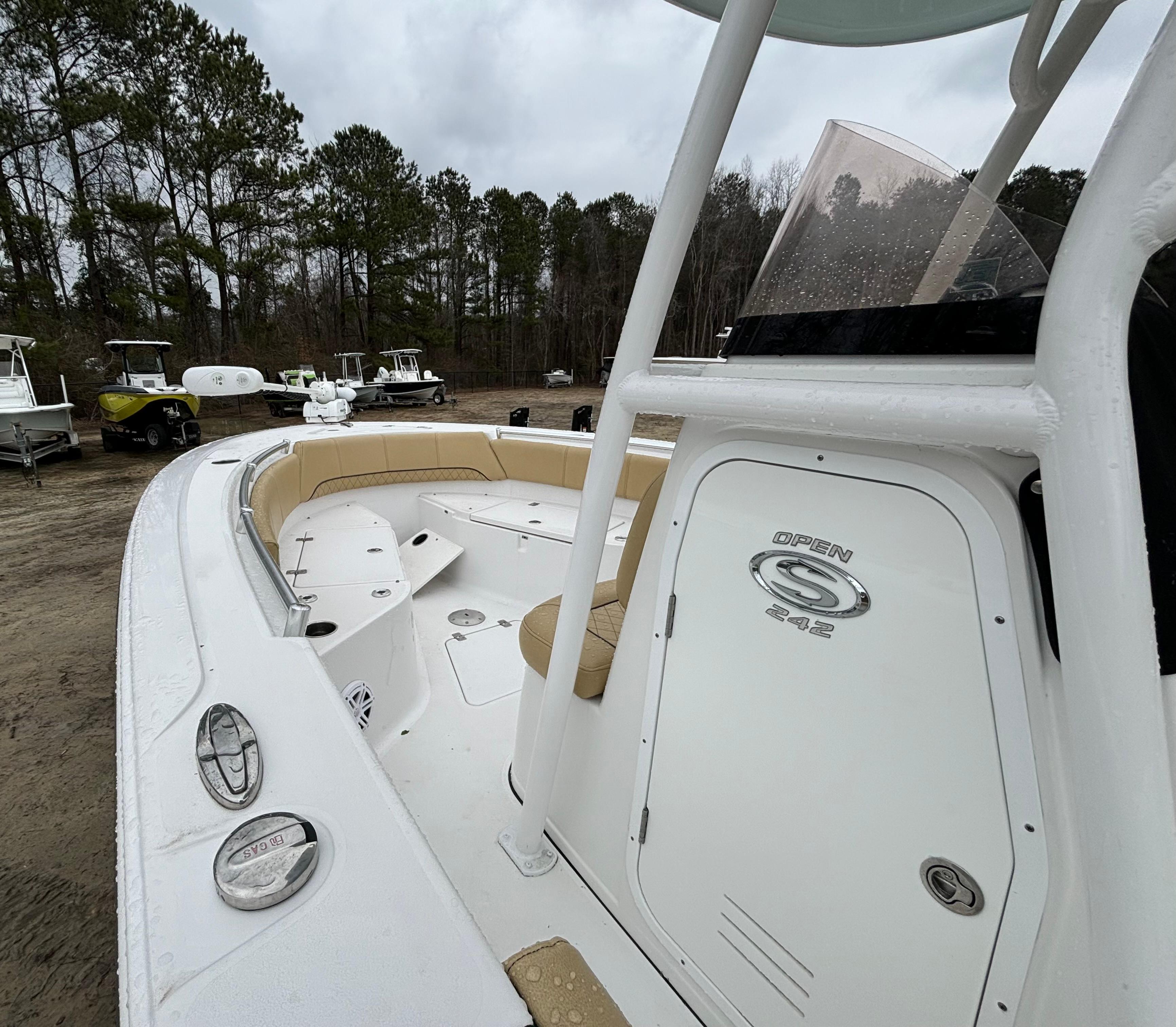 2021 Sportsman Open 242 Center Console - Image 9