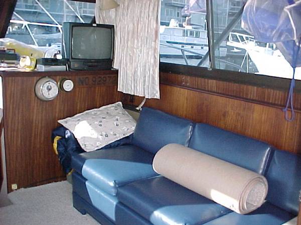 Main Salon Starboard