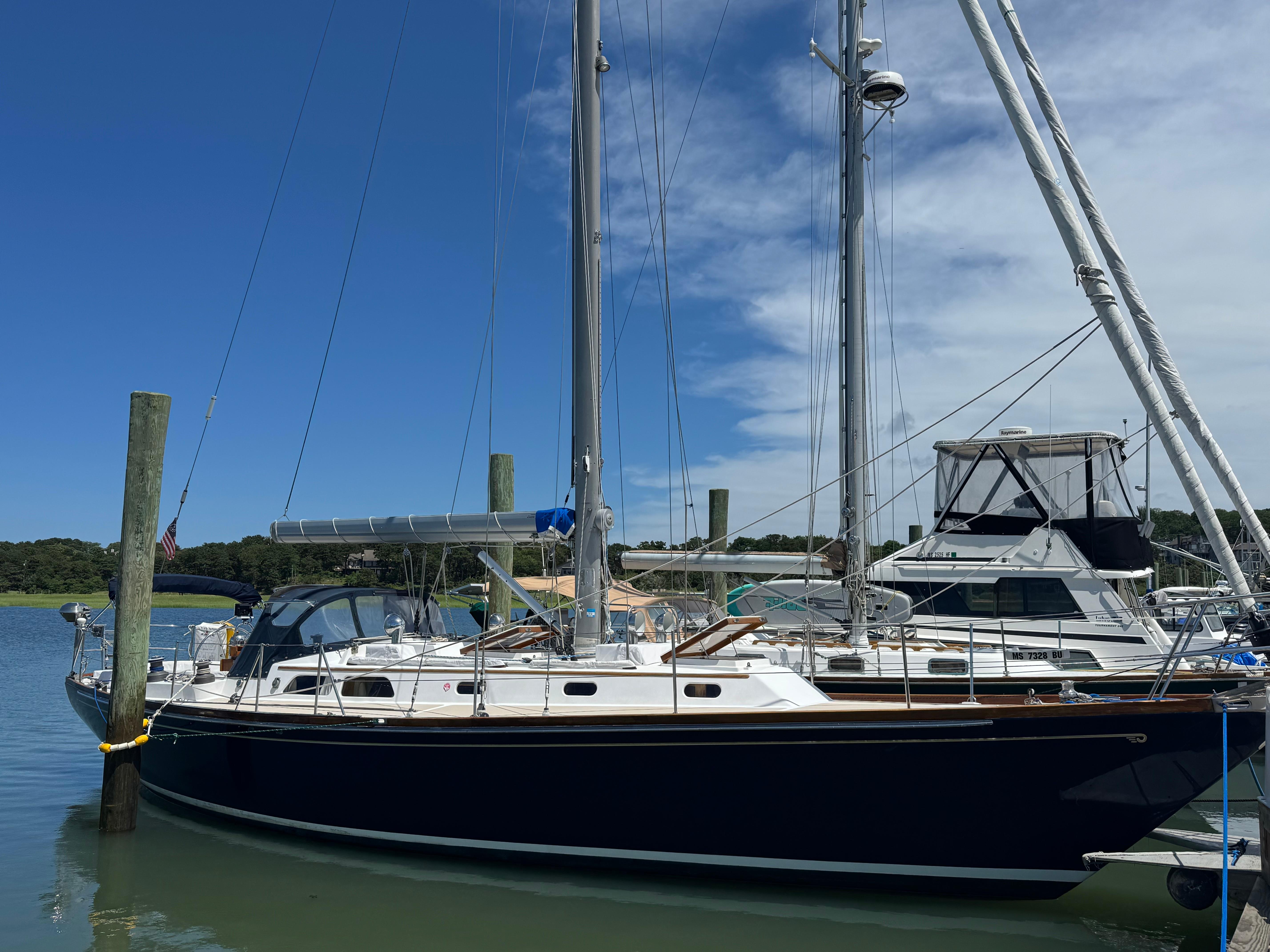Mast Transit 42' Hinckley 1983