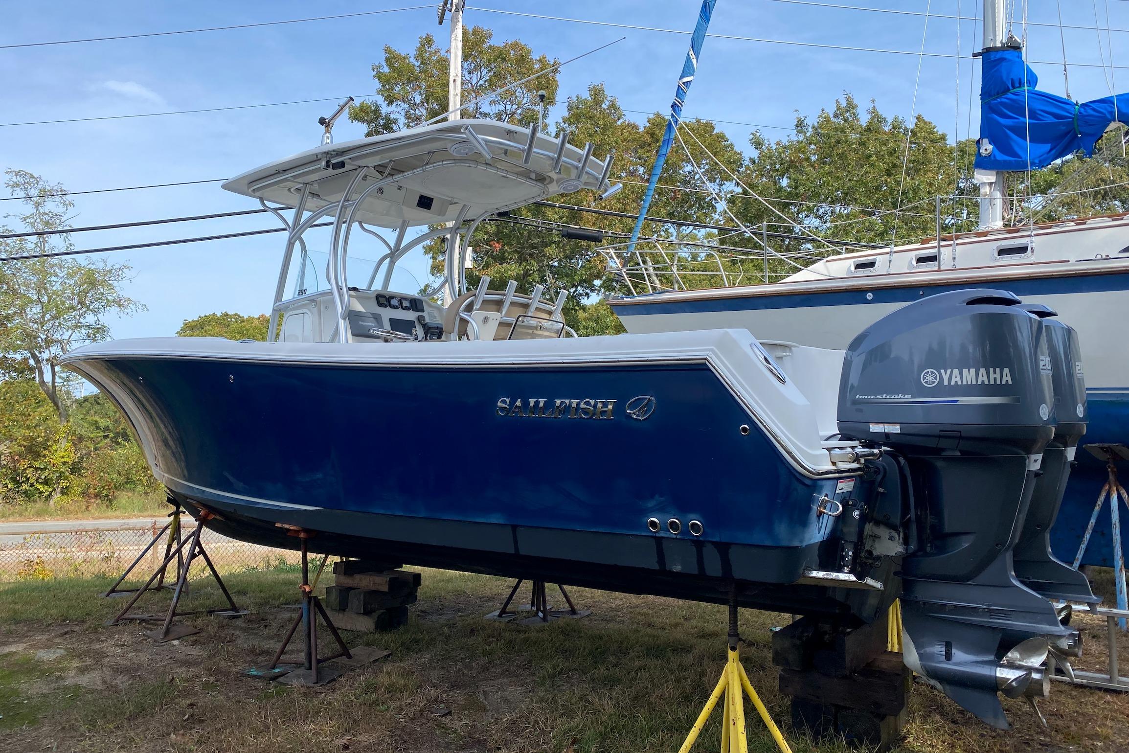 2013 Sailfish 290 CC