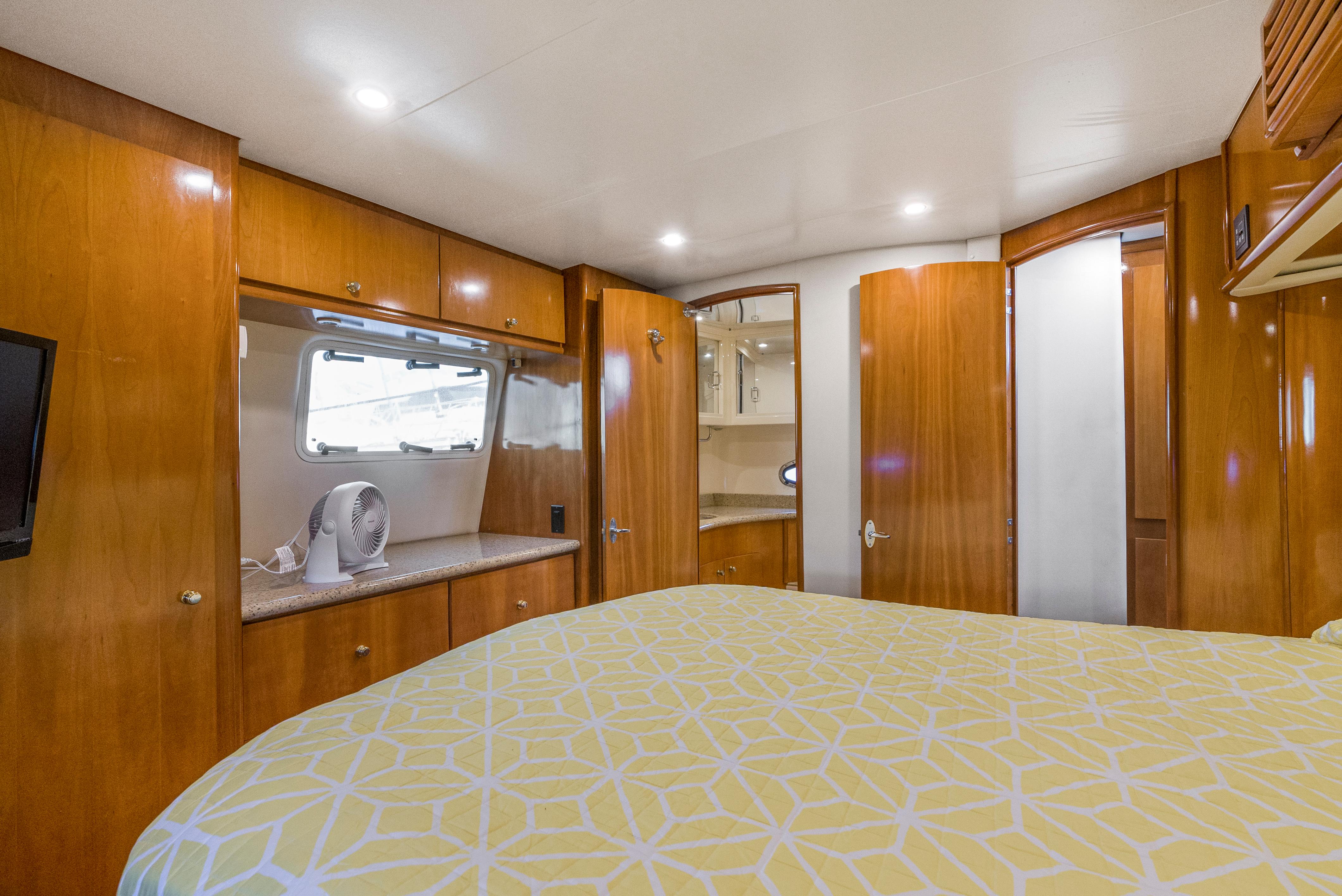 2001-carver-466-motor-yacht-power-9814517-20250531070657158-1_XLARGE